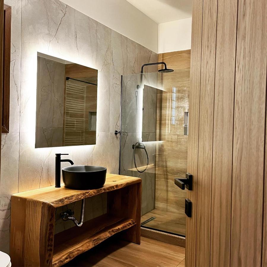 Peri Elxis Luxury Suites Mourésion Exteriér fotografie