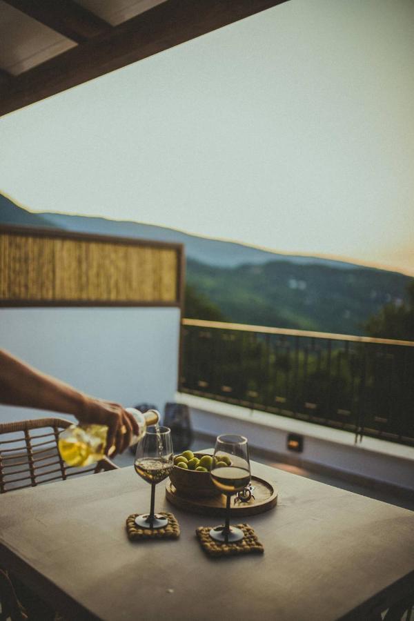 Peri Elxis Luxury Suites Mourésion Exteriér fotografie
