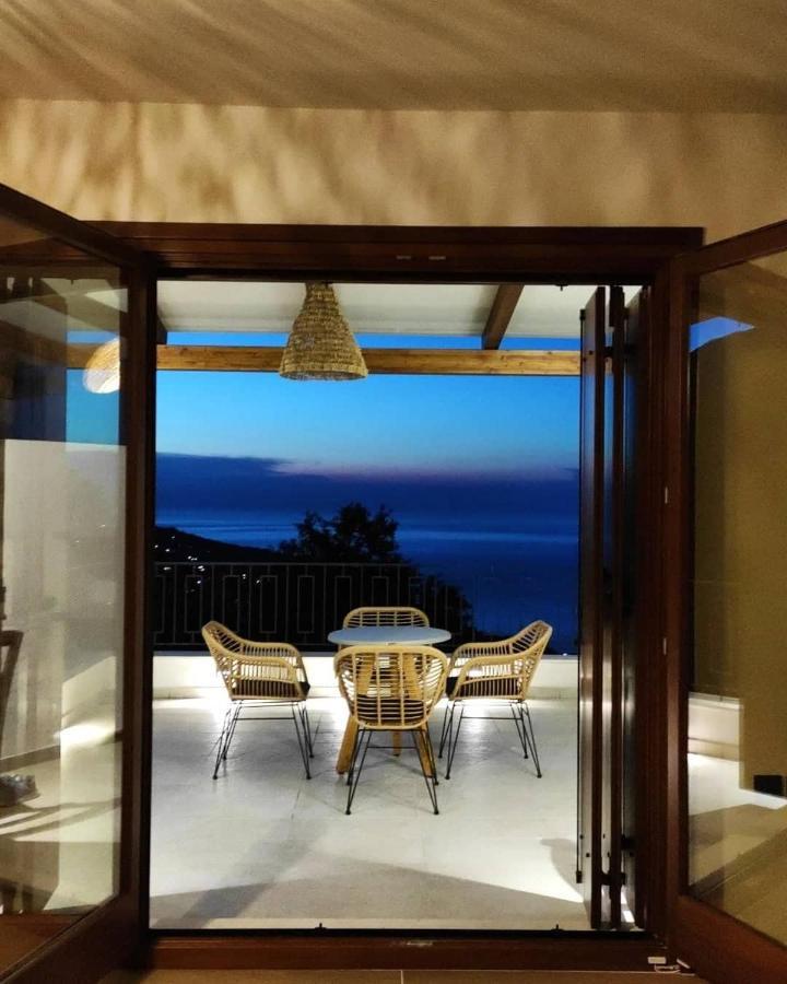 Peri Elxis Luxury Suites Mourésion Exteriér fotografie